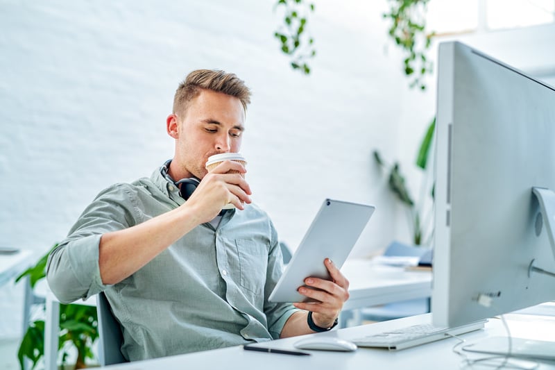 Beyond Search: The AI Overview Tracker