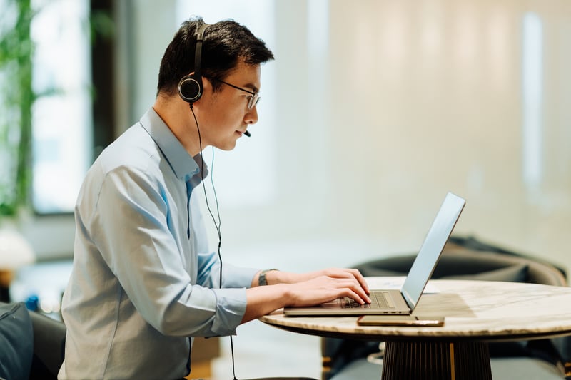 Common Use Cases of AI Chatbots That Improve Conversions